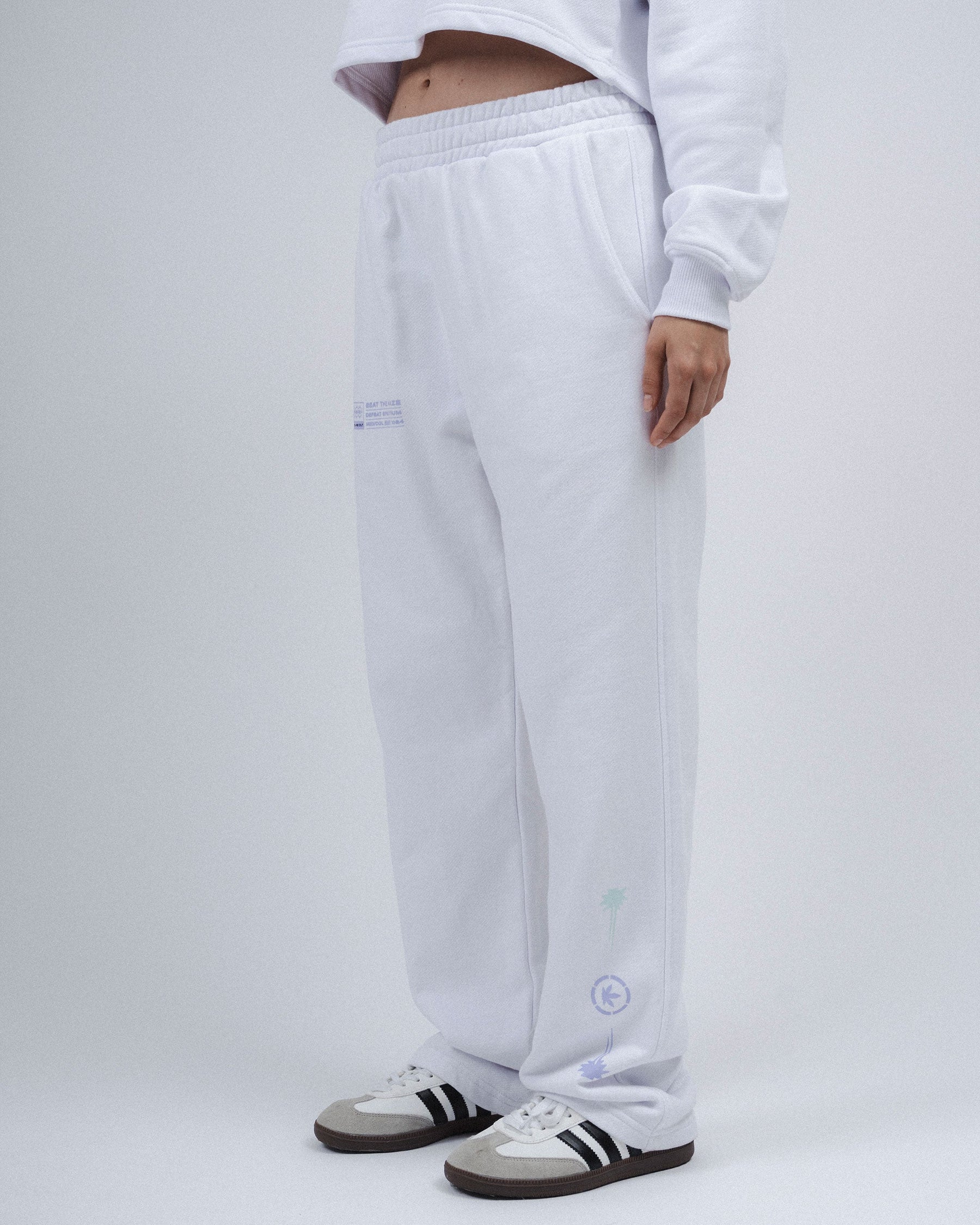 FLASHES OF LIFE WHITE STRAIGHT JOGGER